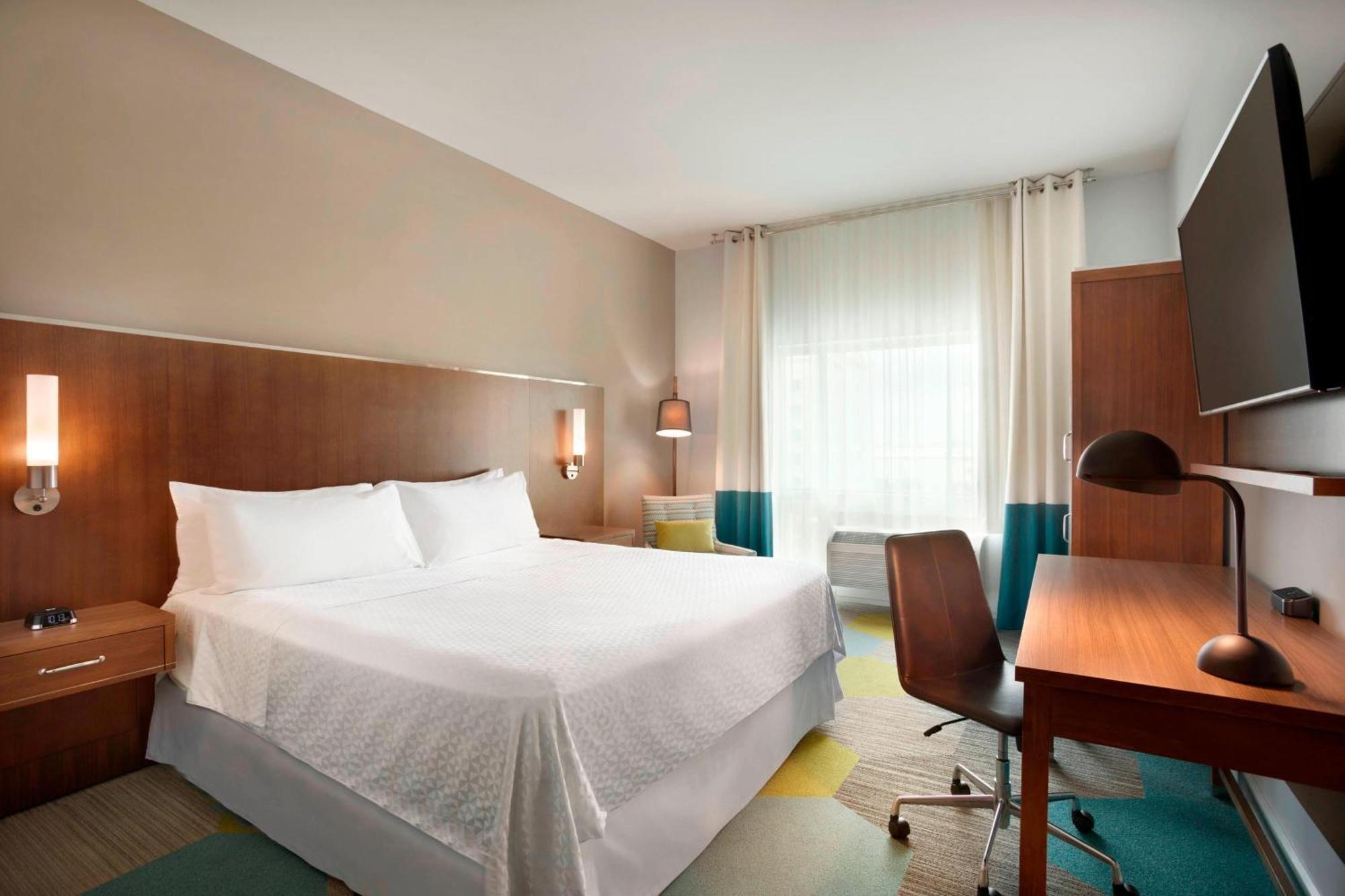 Hotel Four Points By Sheraton Miami Airport
