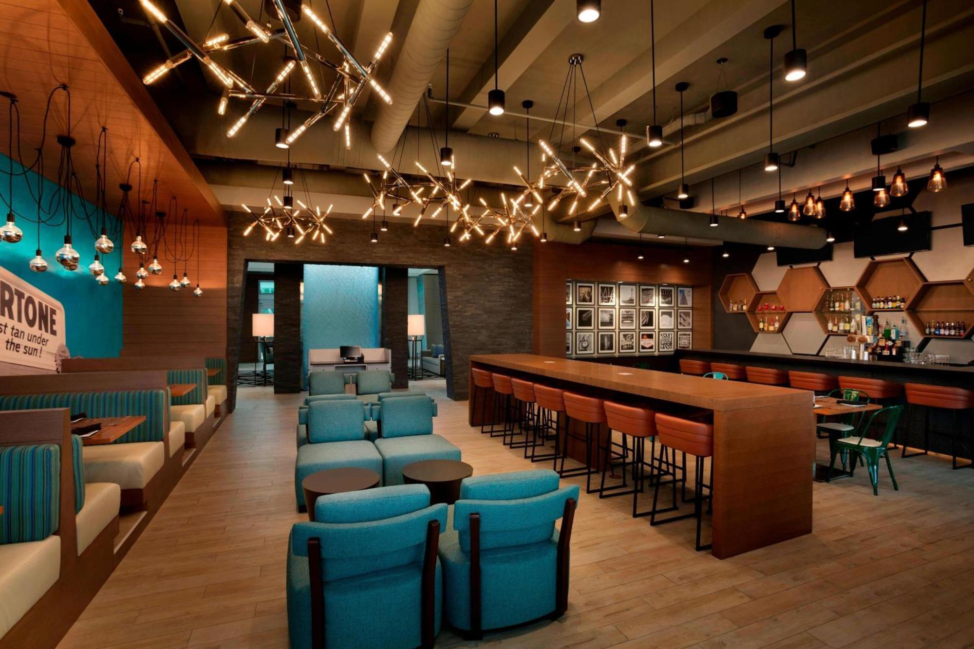 Hotel Four Points By Sheraton Miami Airport 3*