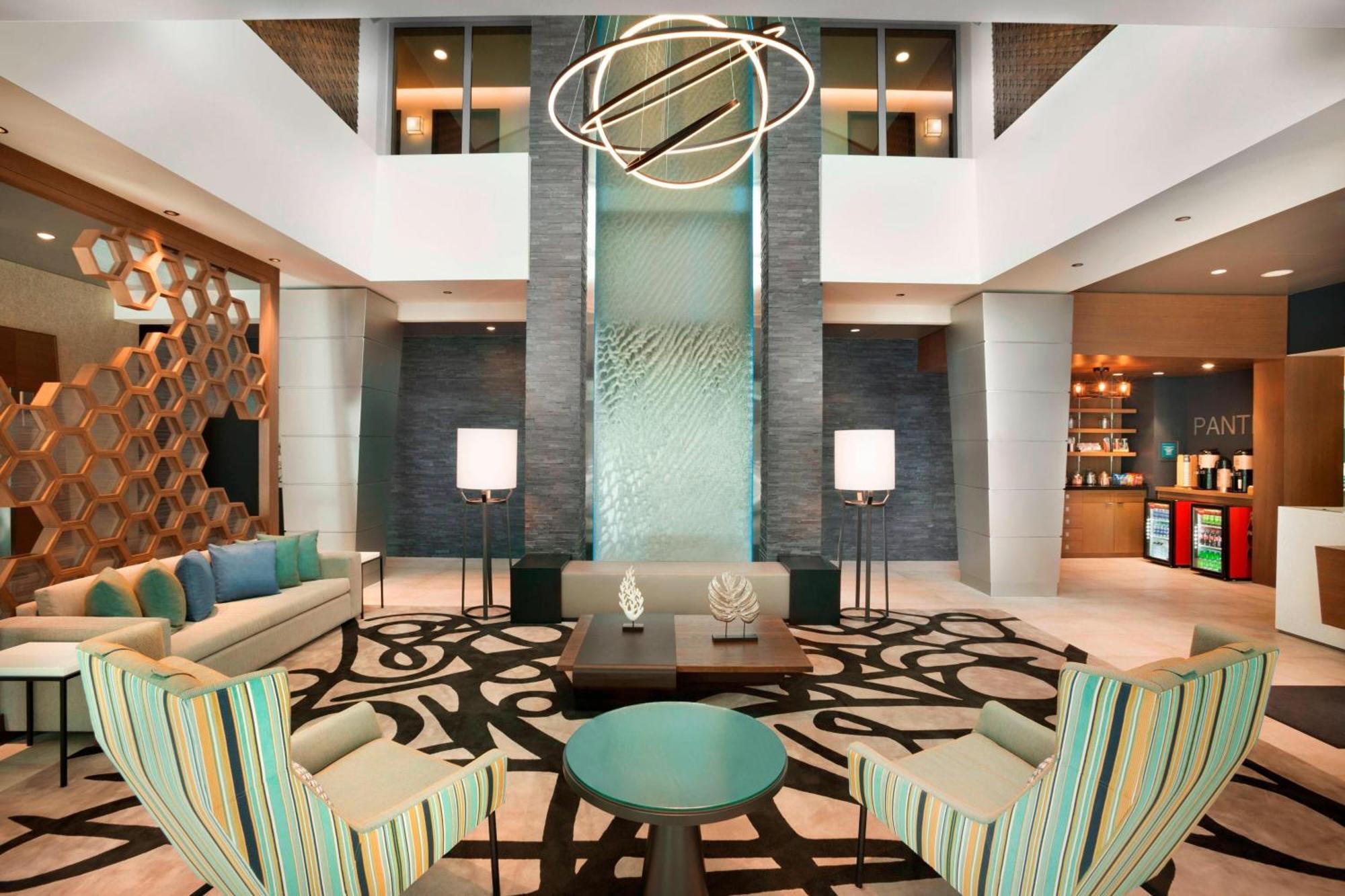 Four Points By Sheraton Miami Airport 3*